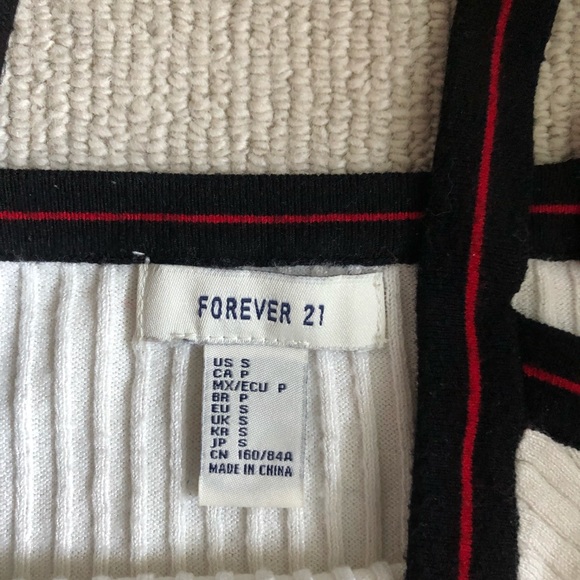 Crop tops bundle - forever 21 and garage - Picture 13 of 16